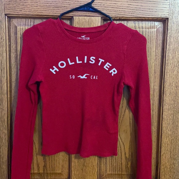 Hollister Tops - Red long sleeve hollister top